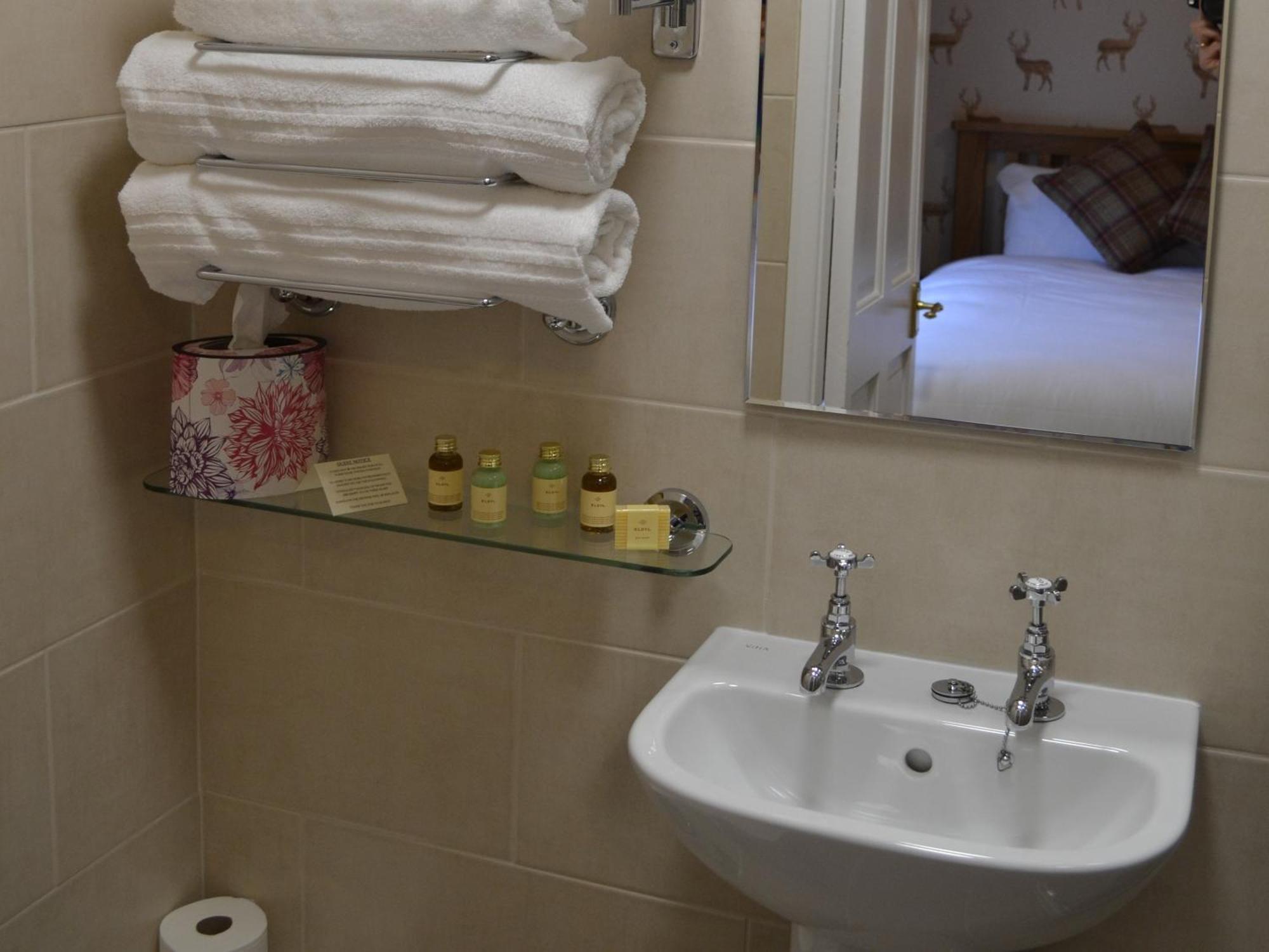 The Stapylton Arms Hotel Wass Ruang foto